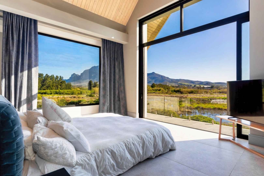 12 Bedroom Property for Sale in Val De Vie Estate Western Cape